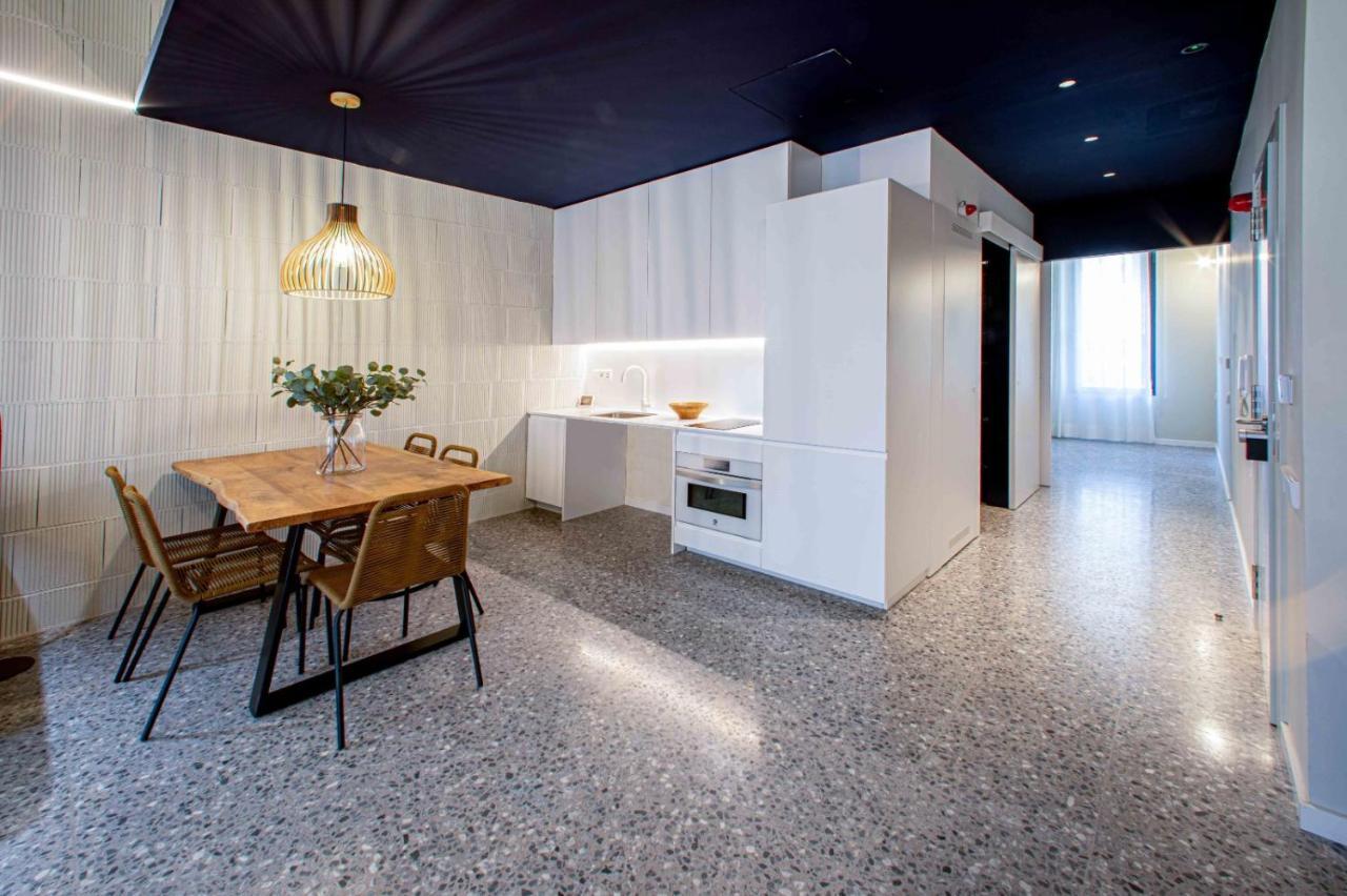 BARCELONA TOUCH APARTMENTS - Rosich L’Hospitalet de Llobregat Exterior foto